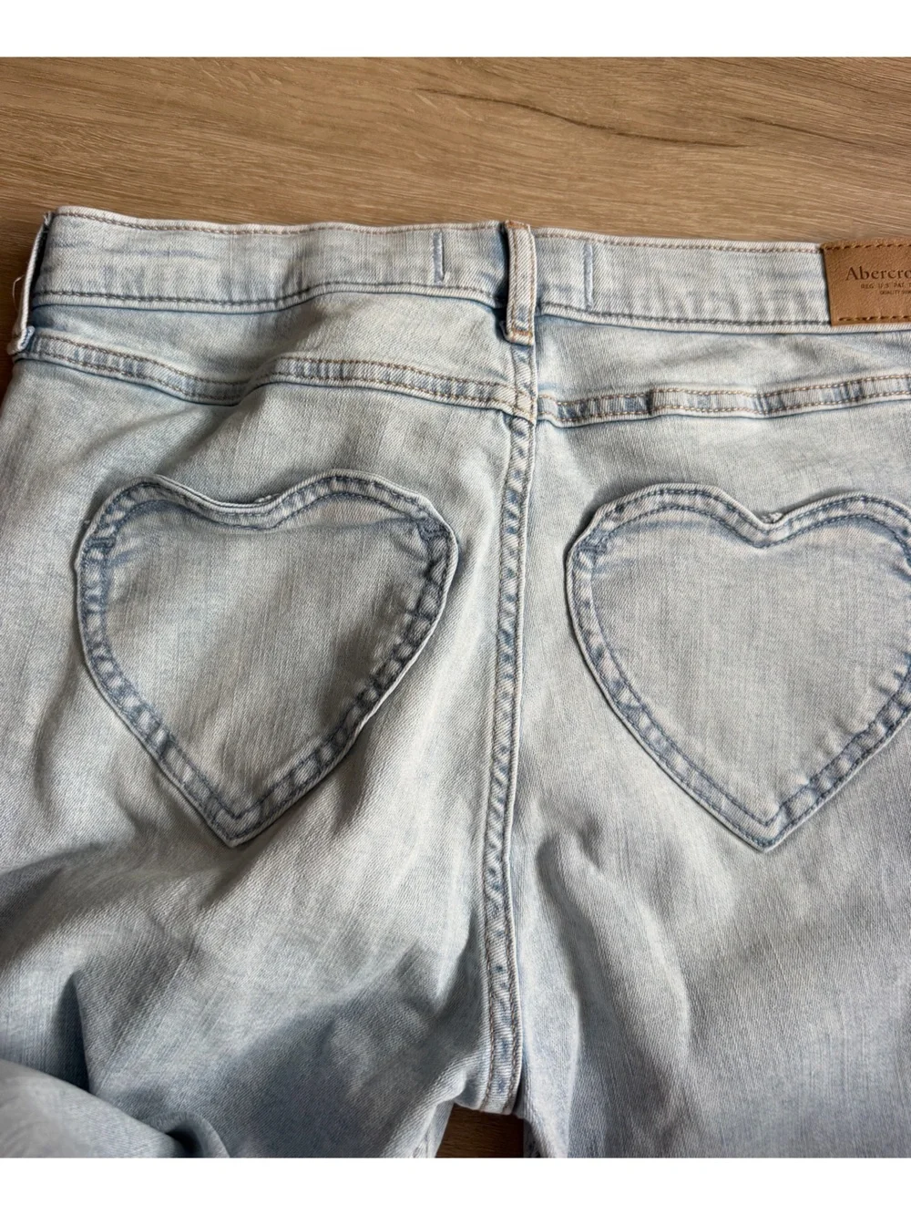 Abercrombie Kids High Rise Flare Leg Jeans Sz 17/18 Light Wash Heart Pockets